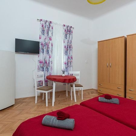 Fatoric Rooms Poreč Buitenkant foto